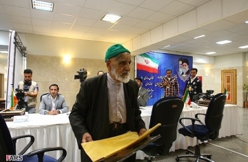 86 yaşlı İranlı prezidentliyə namizəd olacaq - FOTO