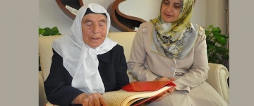 83 yaşında Quran oxumağı öyrəndi 