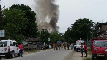 Hindistanda bazara hücum olub: 12 nəfər öldürülüb -FOTO