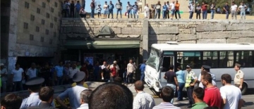 Bakıda avtobus qəzasında 8 nəfər yaralanıb - VİDEO