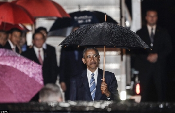Obama Laosa səfər edən ilk ABŞ prezidenti oldu - VİDEO
