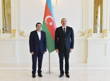 Azərbaycan prezidenti İranın yeni səfirinin etimadnaməsini qəbul edib