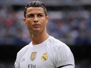 Ronaldo suriyalı uşaqlara videomüraciət: `Mən sizinləyəm` - VİDEO