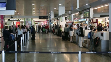 Avstraliya aeroportlarında pasport yoxlaması olmayacaq
