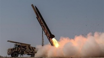 İran təlimlərdə ən yeni qanadlı raketi sınaqdan keçirib