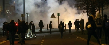 Parisdə polis və etirazçılar arasında qarşıdurma - VİDEO