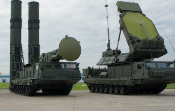 Rusiya ABŞ-a cavab olaraq S-300 və S-400 raketlərini işə saldı