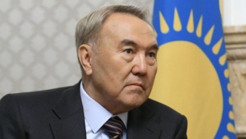 Nazarbayev latın əlifbasına keçilməsi ilə bağlı sərəncam imzalayıb