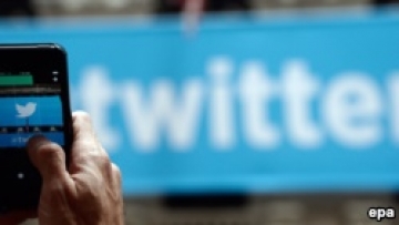 Trump `Twitter`i pulsuz reklam edir