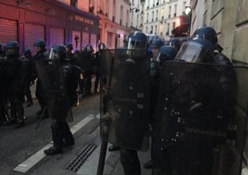 Parisdə etirazçılarla polis arasında toqquşma baş verib