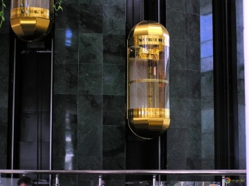 Dünyanın ən sürətli lifti istifadəyə verildi - Çində