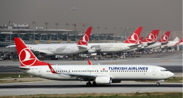 İstanbulun Atatürk Hava Limanında iki sərnişin təyyarəsi toqquşdu