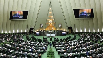                         İranın yeni hökumətinin üzvlərinin siyahısı parlamentə təqdim olunub - SİYAHI