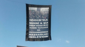 Türkiyənin bu şəhərində matəm atributları və qara bayraqlar qaldırıldı - FOTO