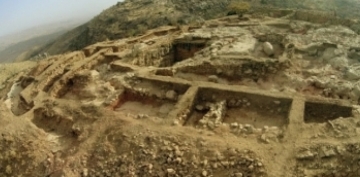Özbəkistanda eradan əvvəl III əsrdə inşa edilən qala tapılıb