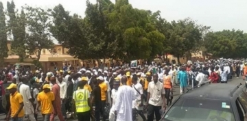 Nigeriyada minlərlə insan paytaxt Abucada Şeyx Zəkzəkiyə azadlıq tələb etdi - FOTO
