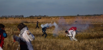 İsrail Qəzzada cümə yürüşünü atəşə tutub, 83 nəfər yaralanıb (FOTO)