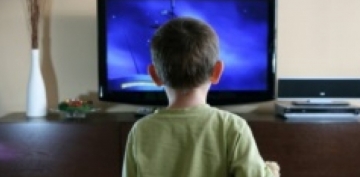 DST: 4 yaşınadək uşaqlara gündə yalnız bir saat ‘ekran vaxtı’ verilməlidir