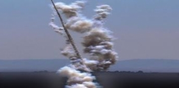 Qəzza müqaviməti İsrail rejiminə cavab olaraq, sionistləri raket yağışına tutdu (VİDEO)