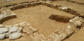 Nəcəf çölündə 1200 illik məscid aşkar olundu