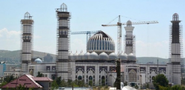 Tacikistanda Orta Asiyada ən böyük məscidin tikintisi başa çatmaq üzrədir