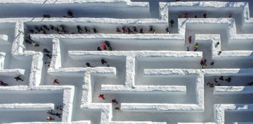 Dünyadakı ən böyük qar labirinti - FOTO 