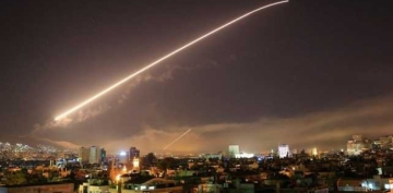 İsrail Suriya ərazisini raketlərlə hədəfə alıb, havadan müdafiə cavab verib