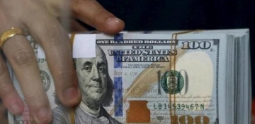 Amerikalı iqtisadçı: Dollar çökəcək