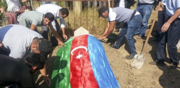Azərbaycan Ordusunun şəhid olan hərbçisi İsmayıllıda dəfn edilib - FOTO 