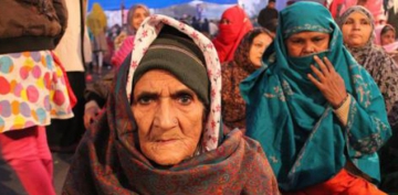   Hindistanda 82 yaşlı müsəlman qadın etirazın sinvoluna çevrilib