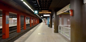 Almaniyada ictimai nəqliyyat işçiləri tətilə çıxdı: Metronun fəaliyyəti dayandı