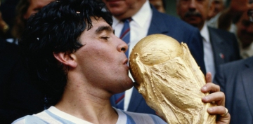 Futbol əfsanəsi Dieqo Maradona vəfat edib 