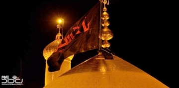 Kərbəlada İmam Hüseyn (ə) hərəminin qara bayrağı qaldırılıb - FOTO