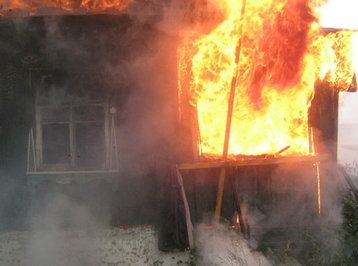 Rusiyada ev yanıb, 3-ü uşaq olmaqla 5 nəfər ölüb