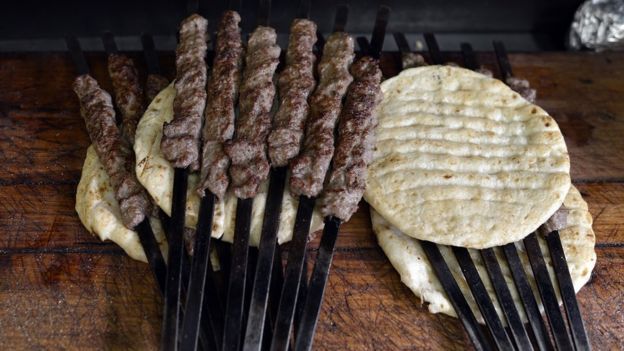 Kabab sənayesi hər il Britaniya iqtisadiyyatına 2, 8 milyard funt sterlinq ... 