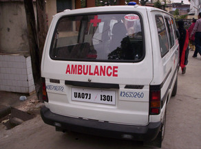Hindistanda baş verən yol qəzasında azı 15 nəfər ölüb