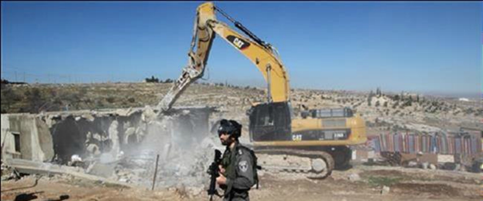 Sionist İsrail rejimi daha bir məscidi sökür