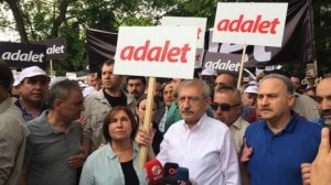 Türkiyə müxalifəti Ankaradan İstanbula etiraz yürüşünə başladı