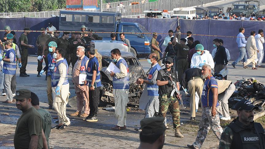 Pakistanda partlayış: 7 polis öldü, 22 yaralandı