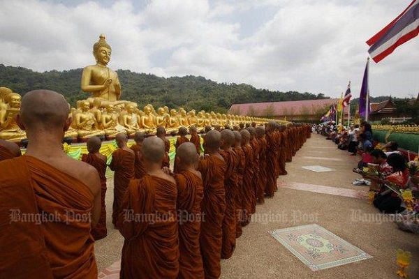 Taylandda buddist rahiblər həbs edilib