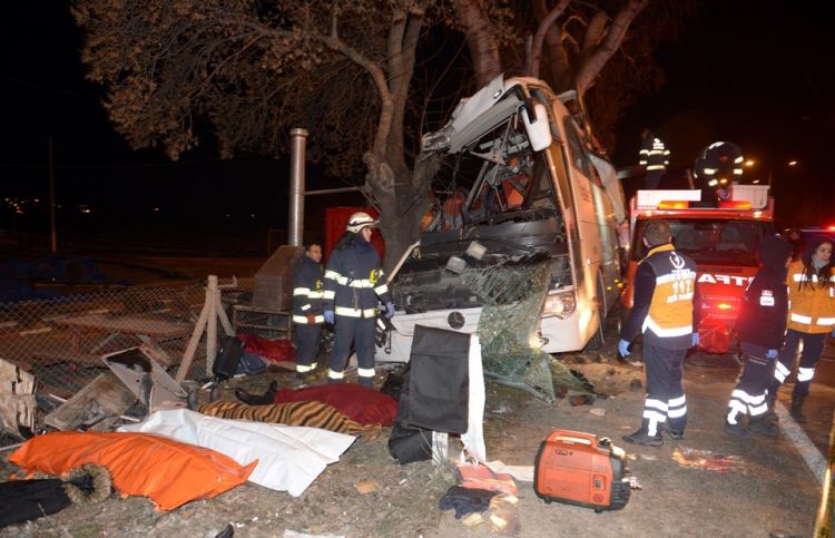 Türkiyədə avtobus qəzasında 13 nəfər ölüb 