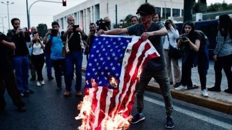 Afinada ABŞ bayrağı yandırıldı