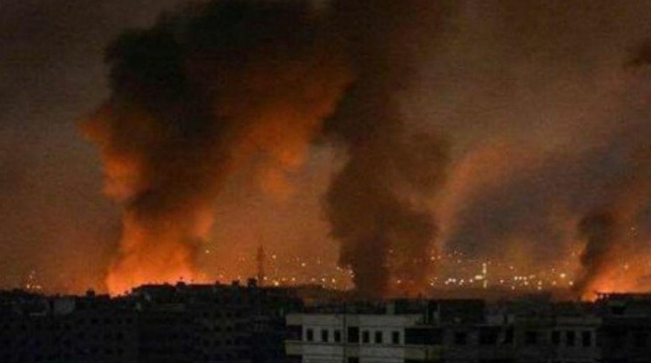 Suriyanın hərbi bazasının bombalanması nəticəsində 40 nəfər şəhid olub -FOTO