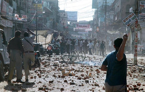 Hindistanda iğtişaşlar nəticəsində 13 nəfər ölüb - VİDEO