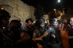 İsrail ordusu Fələstin rayonlarında 15 sakini evindən oğurlayıb
