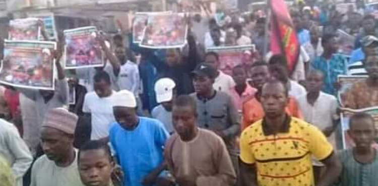 Nigeriyada Şeyx Zəkzakinin azadlığı tələbi ilə aksiya keçirildi - VİDEO
