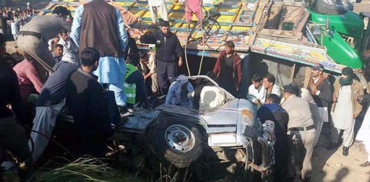 Pakistanda yol qəzasında 14 nəfər ölüb