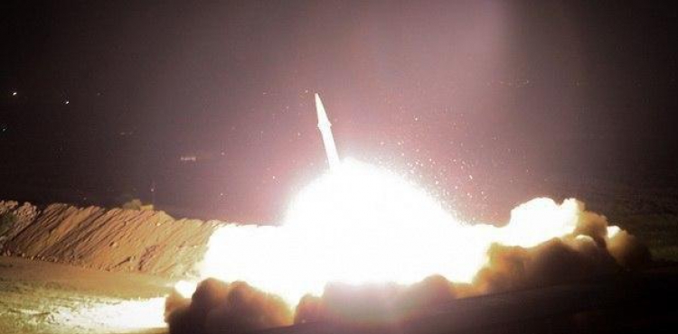 İran ABŞ-ın hərbi bazasına azı 35 raket zərbəsi endirib - VİDEO