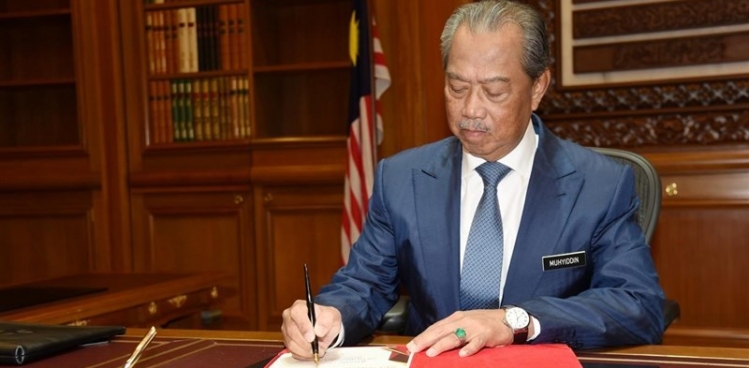Malayziyada Nazirlər Kabineti istefaya gedib 