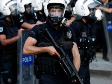  Ankarada daha 241 hərbçi həbs olunub